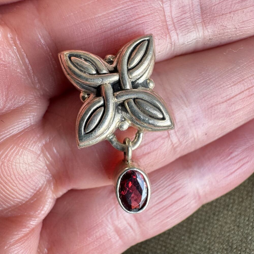 Vintage CYNTHIA GALE 925 Sterling Silver & Garnet Celtic Drop Earrings - Picture 5 of 6